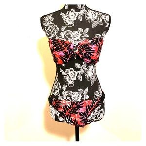 Xhilaration swim set